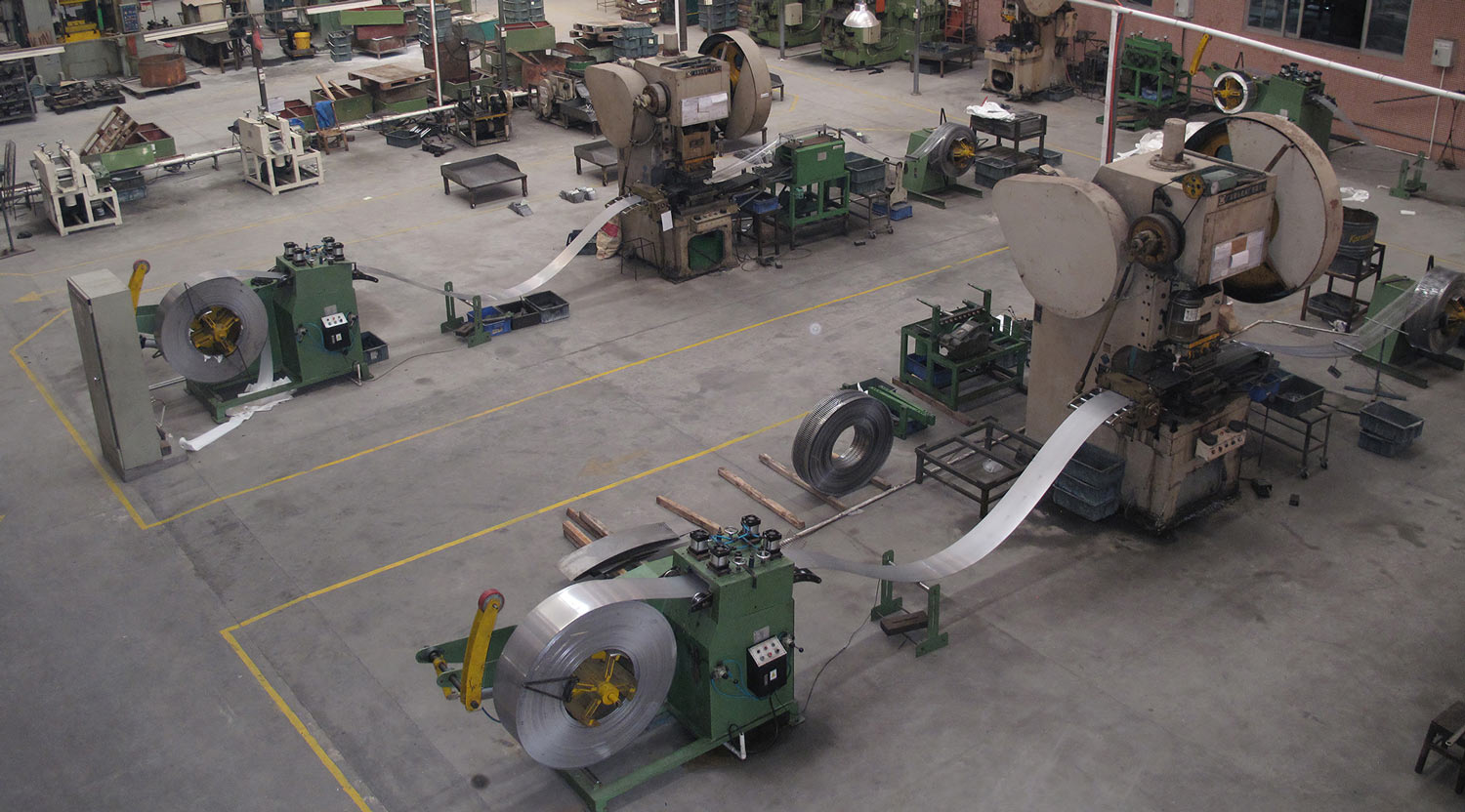 Kitchen-Scissors-Factory-1
