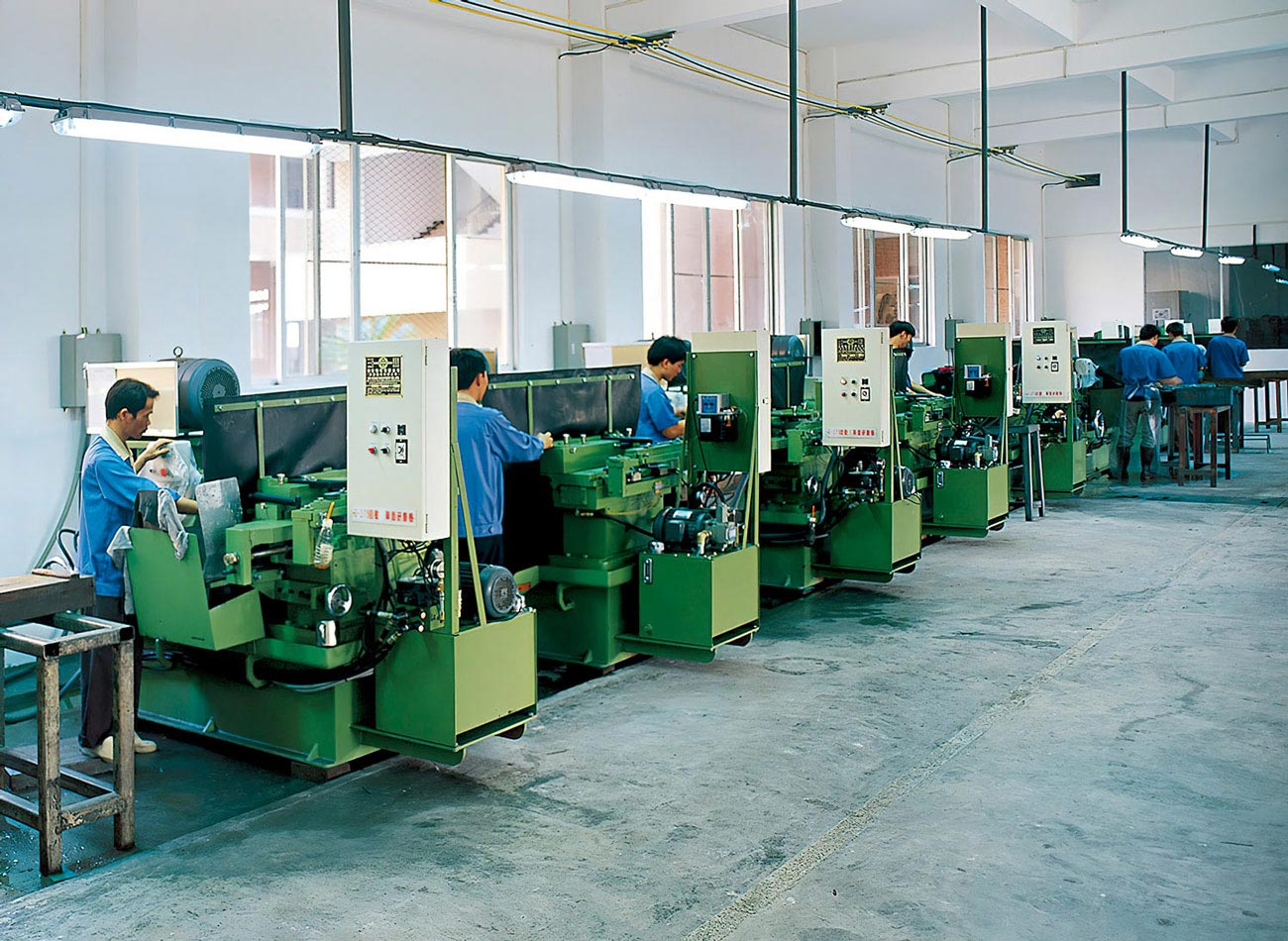 Kitchen-Scissors-Factory-4