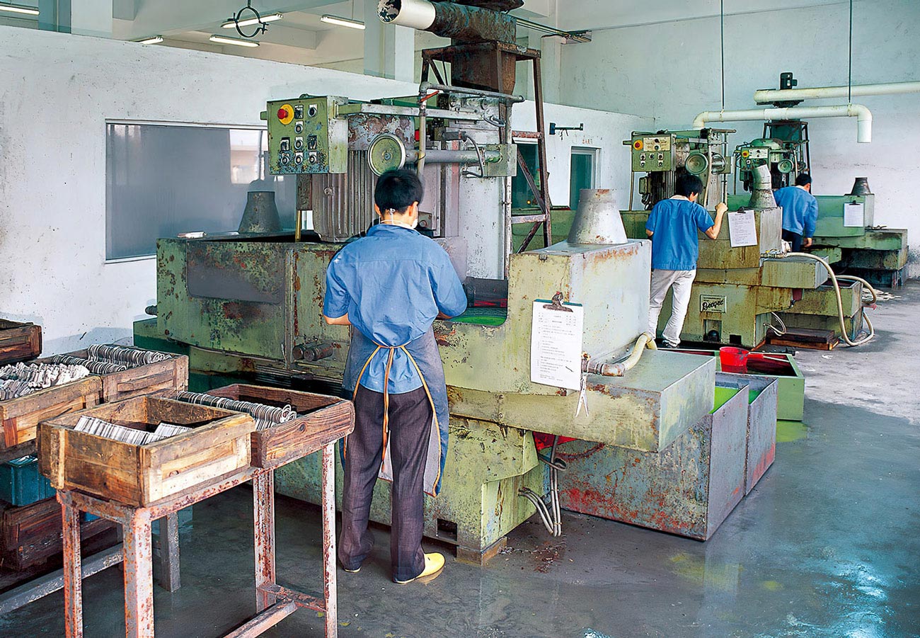 Kitchen-Scissors-Factory-5